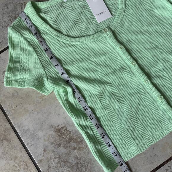 Elodie Women’s Large Green Waffle Knit Button Crop Top NWT - Picture 6 of 10
